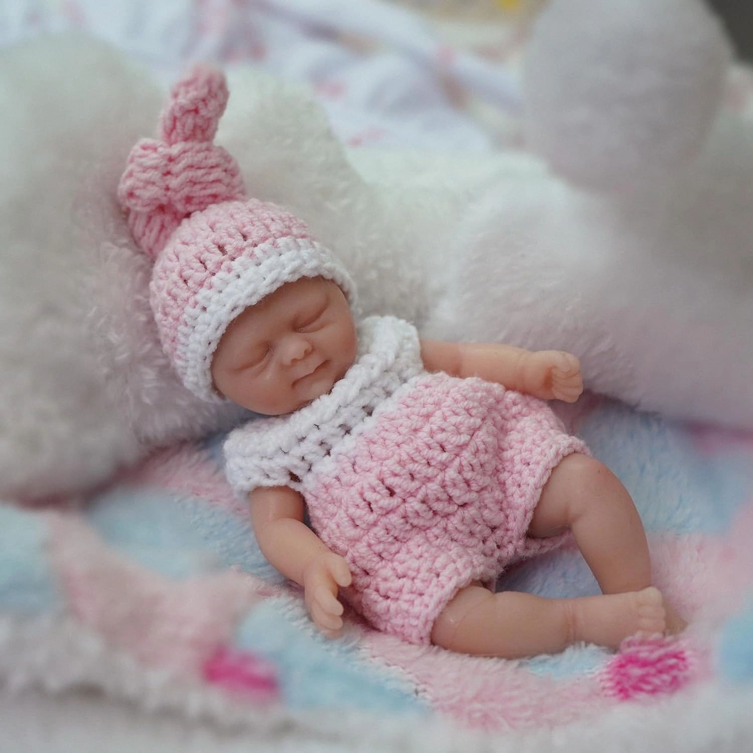 4.5" Reborn Baby Doll Silicone Full Body Miniature Realistic Newborn Doll，Mini Realistic Newborn Baby Dolls Silicone Full Body Stress Relief（Girl）