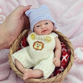 7" Mini Reborn Baby Dolls Girl, Realistic Soft Silicone Newborn Baby Doll, Real Full Body Silicone Reborn Baby Dolls with Feeding Accessories &Gift Box