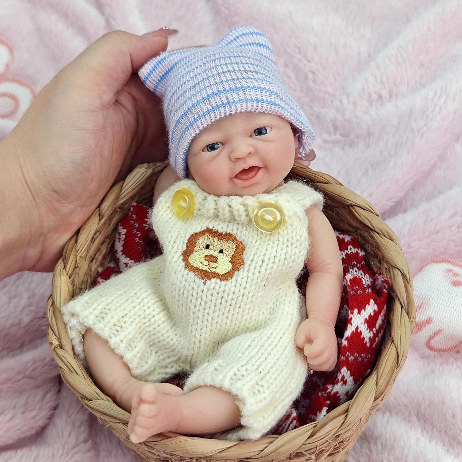 7" Mini Reborn Baby Dolls Girl, Realistic Soft Silicone Newborn Baby Doll, Real Full Body Silicone Reborn Baby Dolls with Feeding Accessories &Gift Box