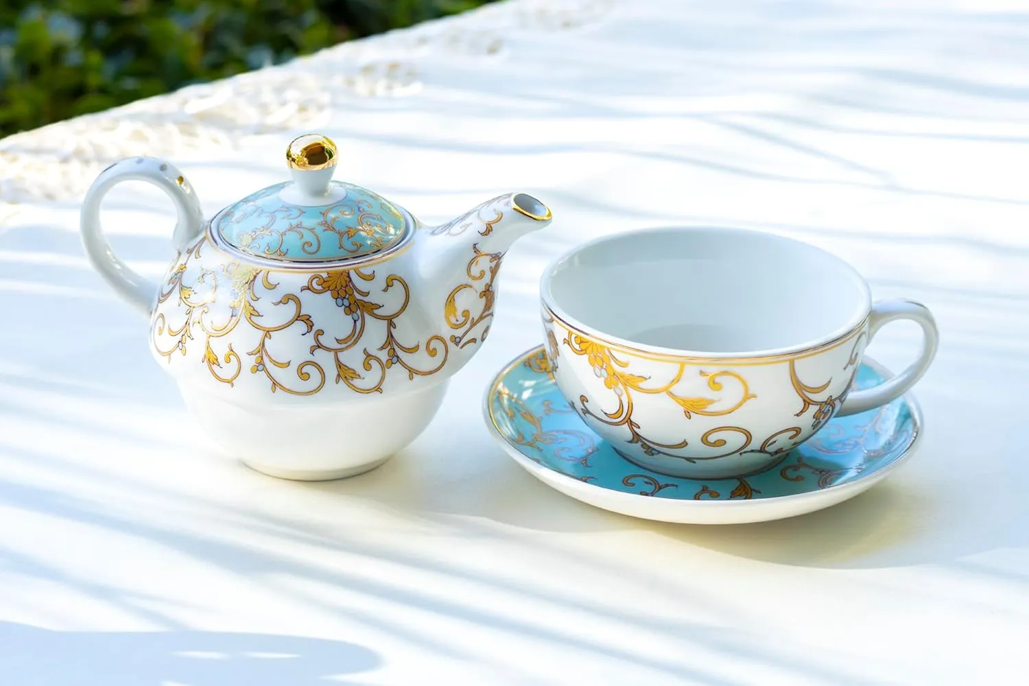 Grace Teaware Gold Scroll Fine Porcelain Tea For One Set (Mint)