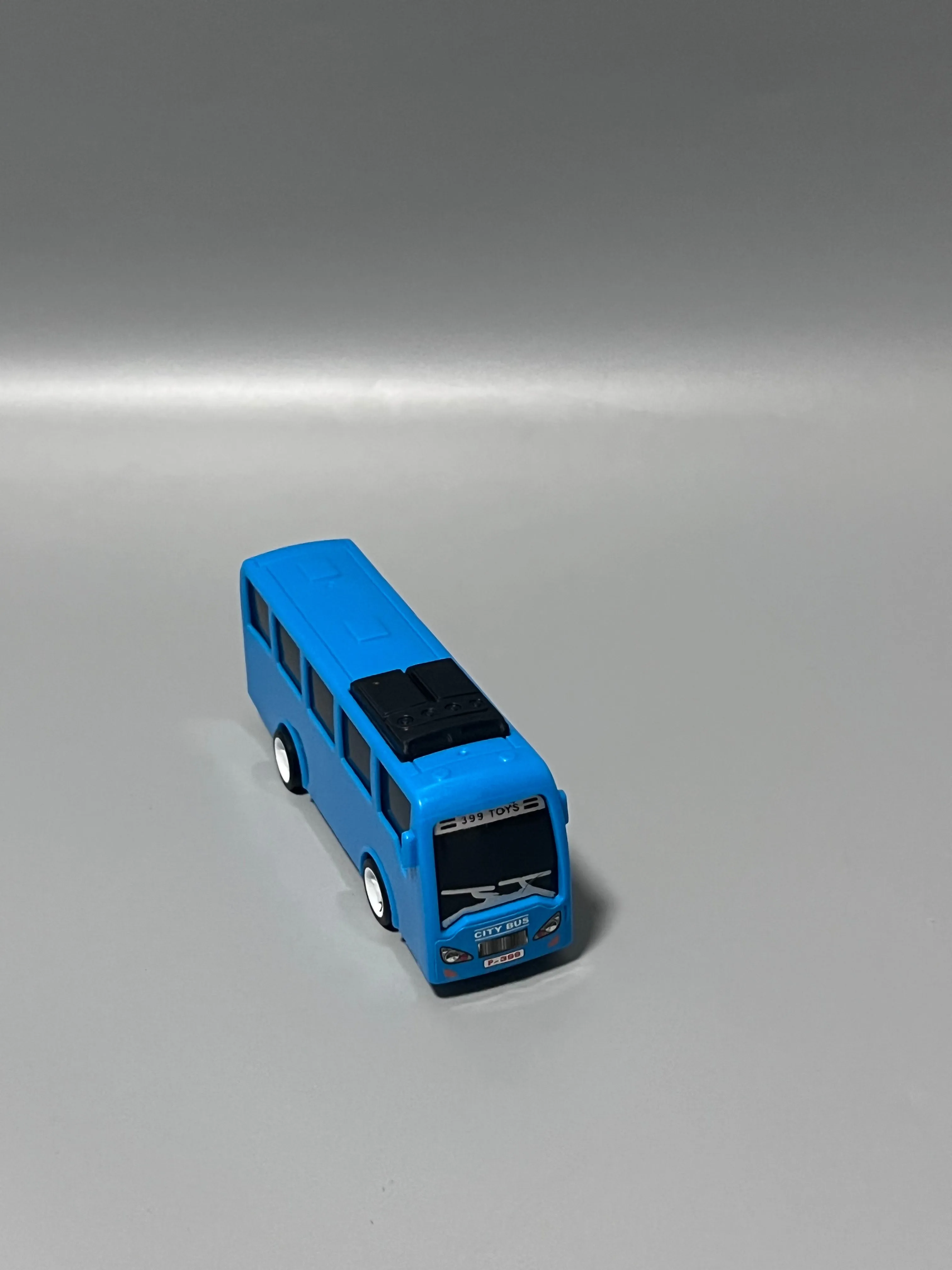 Luxos RC Toy Car, Mini Blue Bus Design, Remote-Controlled Vehicle, Compact Size 8 x 4 x 3 cm