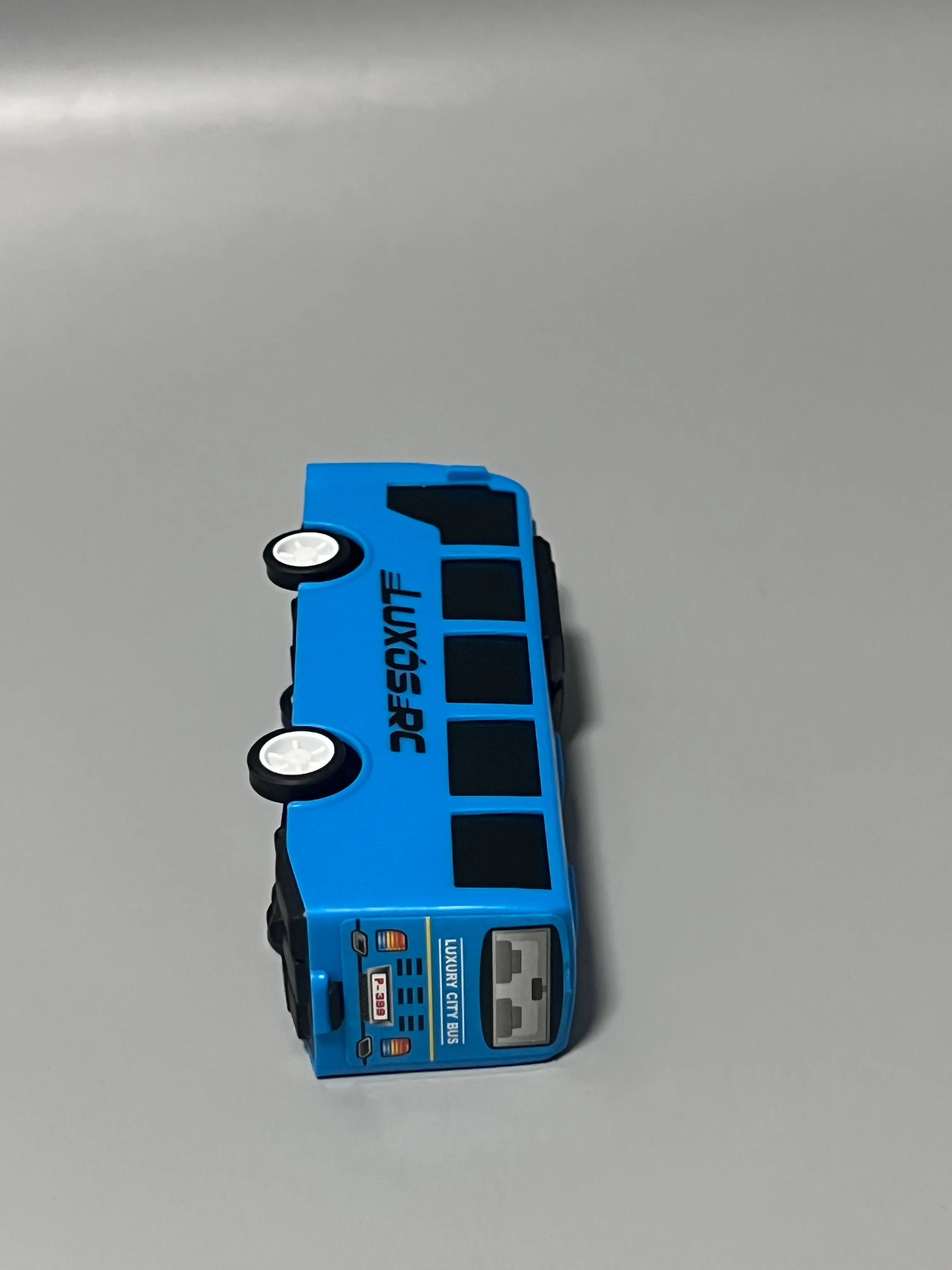 Luxos RC Toy Car, Mini Blue Bus Design, Remote-Controlled Vehicle, Compact Size 8 x 4 x 3 cm