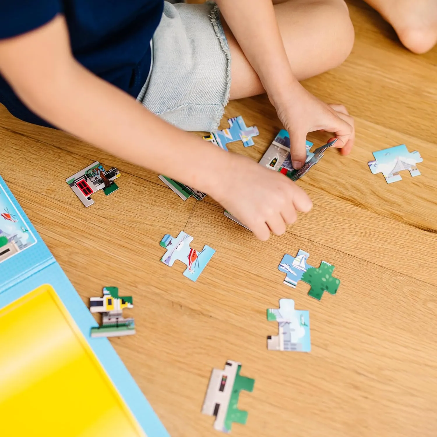 Melissa & Doug Take-Along Magnetic Jigsaw Puzzles Travel Toy Vehicles (2 15-Piece Puzzles)