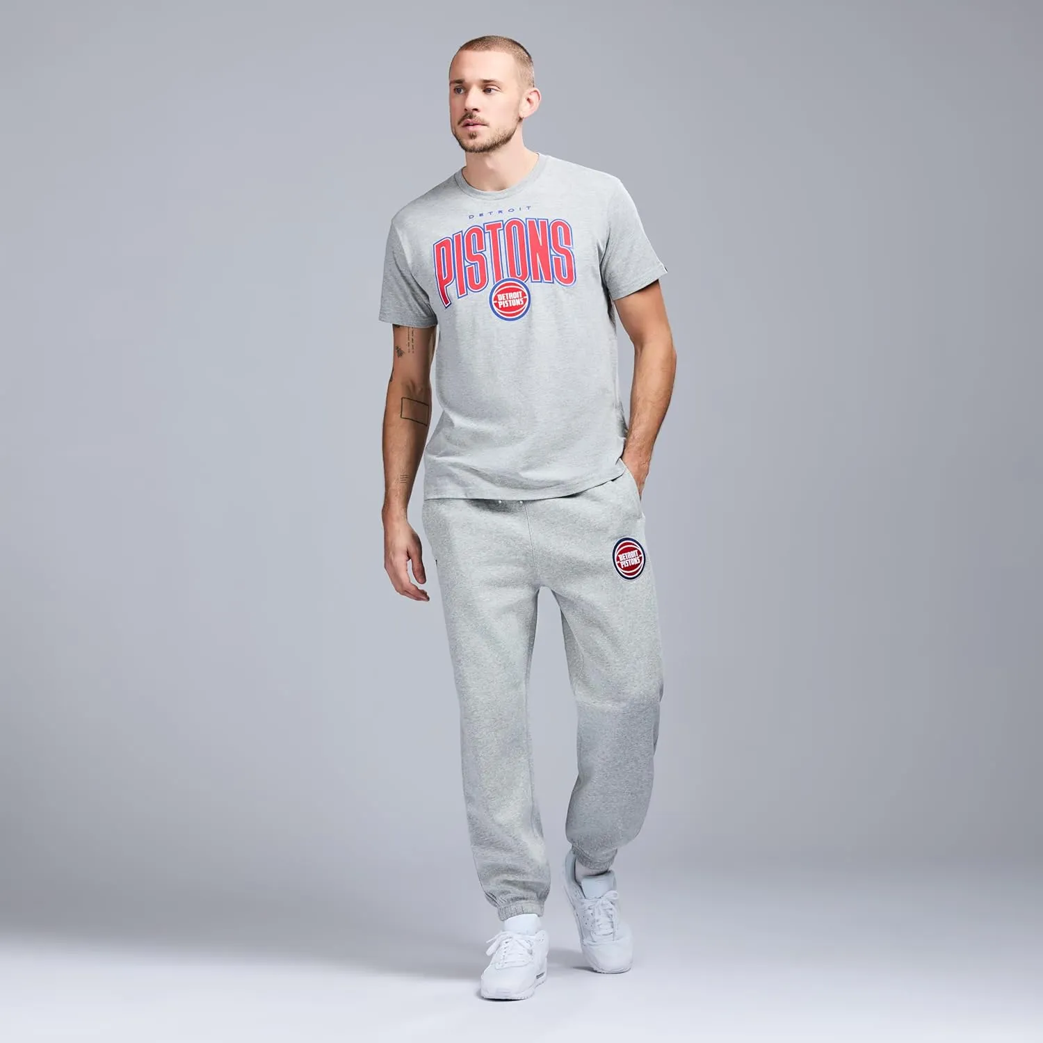 Men's X NBA Officially Licensed Graphic Short Sleeve Lightweight Classic Crew Neck Cotton T-Shirt