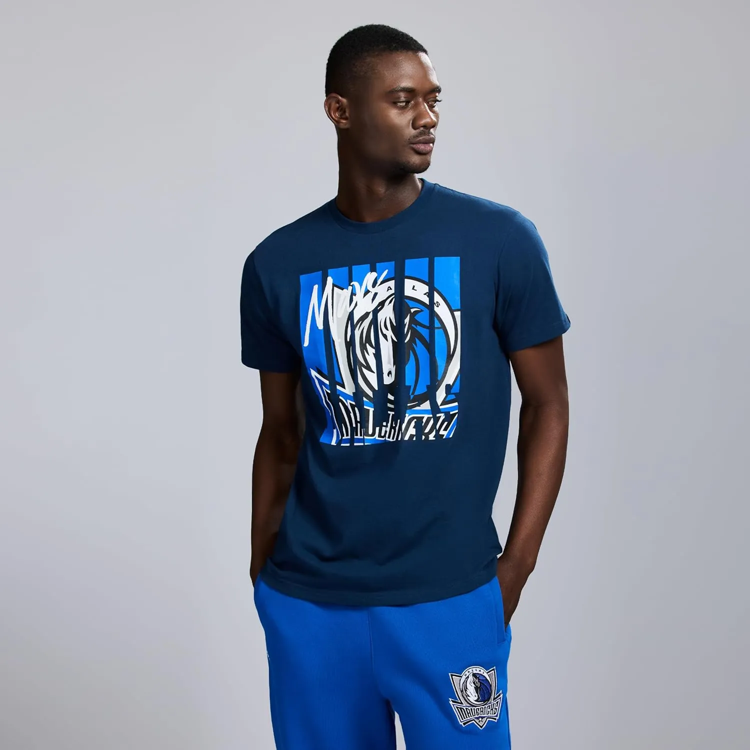 Men's X NBA Officially Licensed Graphic Short Sleeve Lightweight Crew Neck Cotton Team T-Shirt