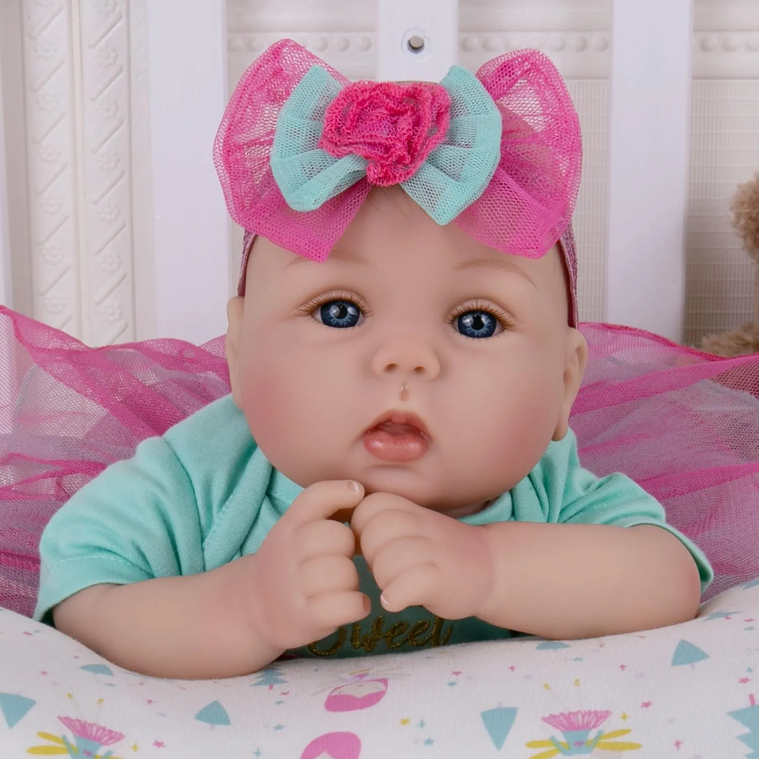 Milidool Lifelike Reborn Baby Dolls - 18 Inch Real Life Realistic Newborn Baby Dolls Girl with Soft Weighted Body Gift Set for Kids Age 3 