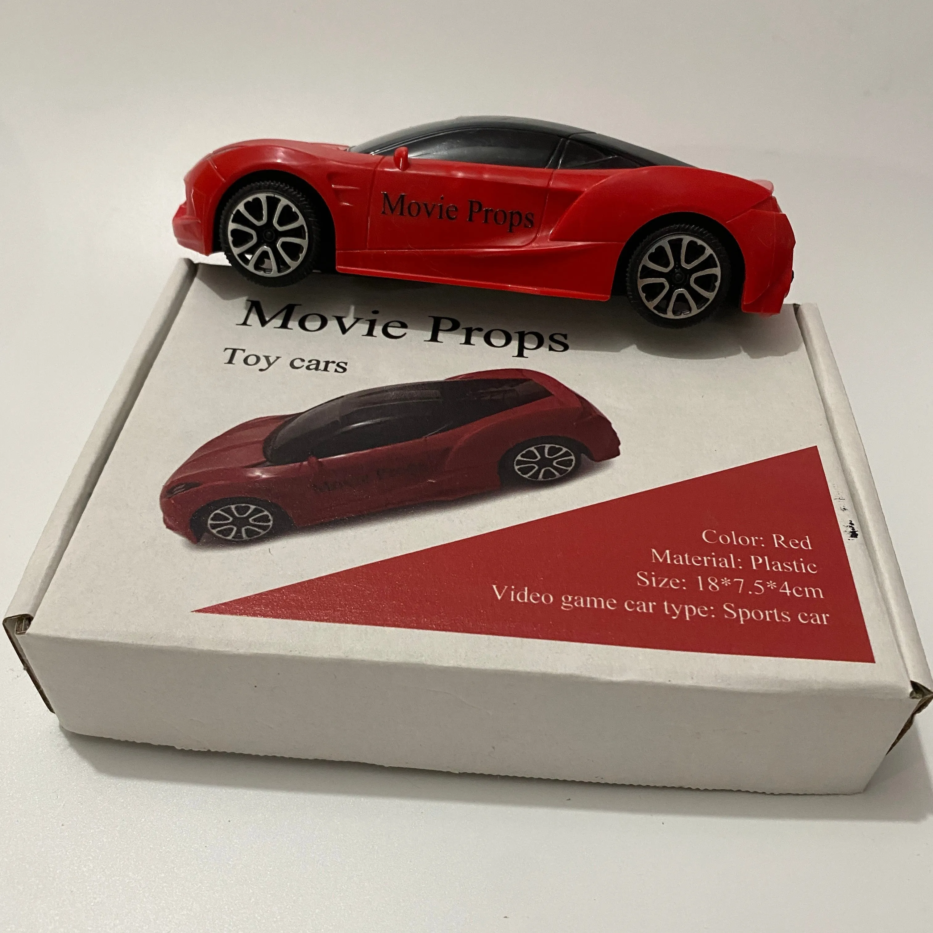 Movie Props Toy Vehicle, Red Sports Car, Plastic Material, 18 x 7.5 x 4 cm