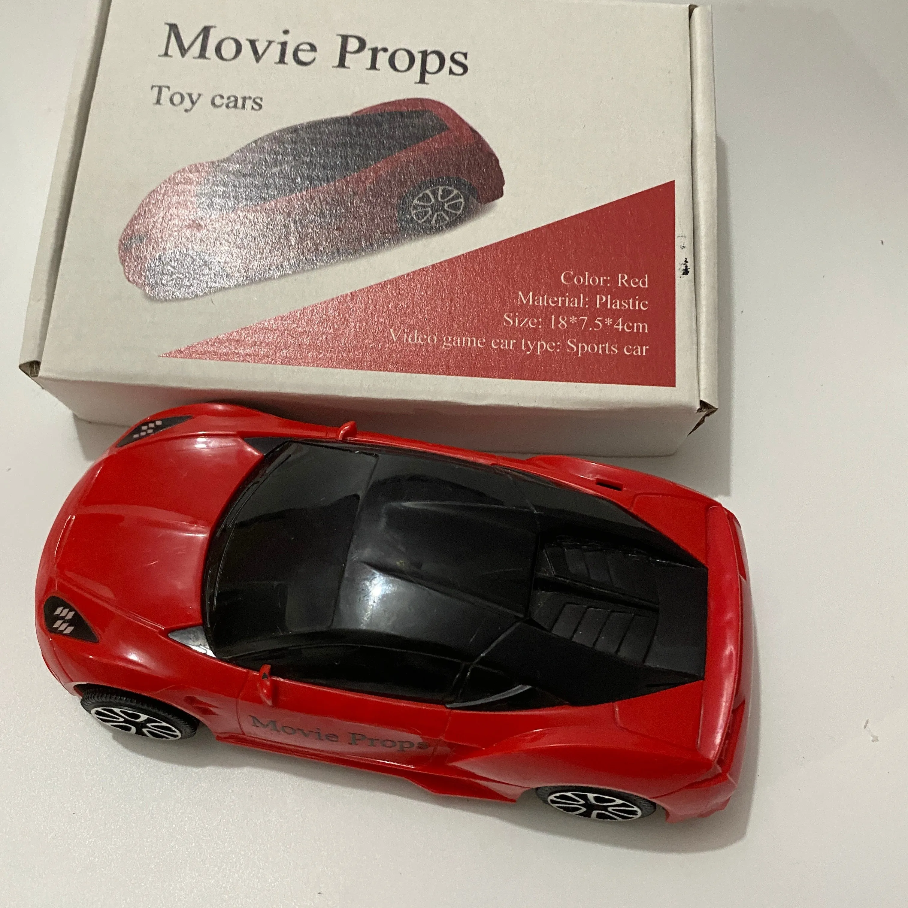 Movie Props Toy Vehicle, Red Sports Car, Plastic Material, 18 x 7.5 x 4 cm