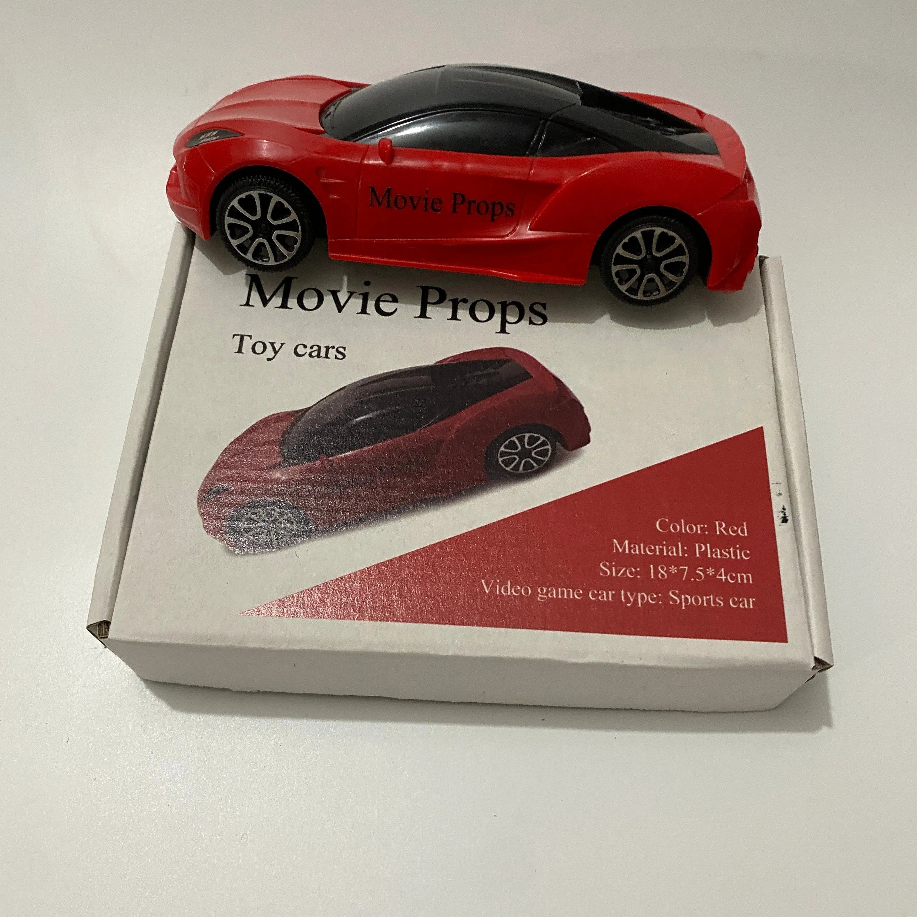Movie Props Toy Vehicle, Red Sports Car, Plastic Material, 18 x 7.5 x 4 cm