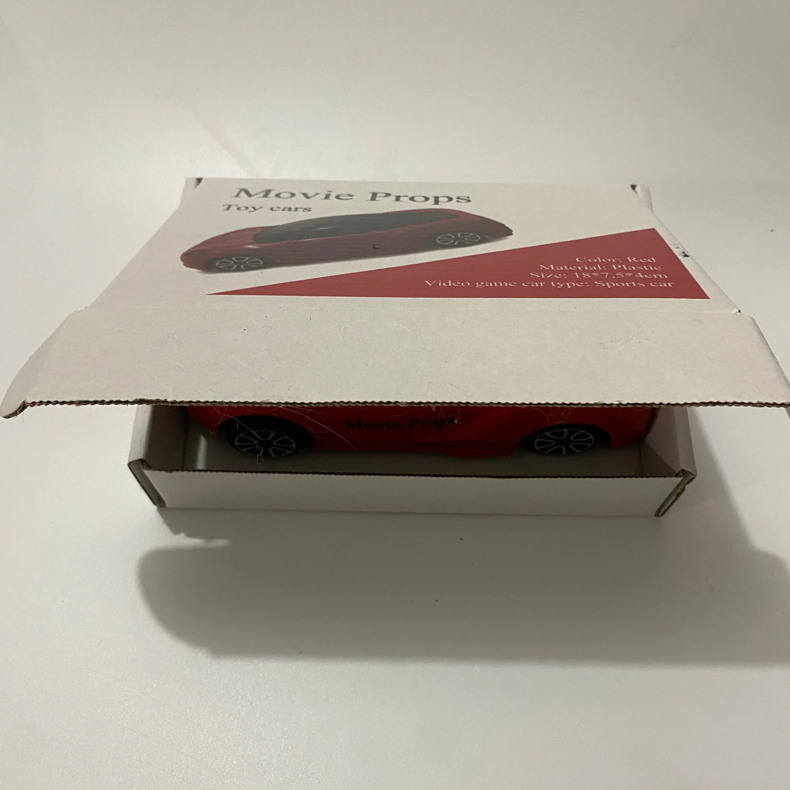 Movie Props Toy Vehicle, Red Sports Car, Plastic Material, 18 x 7.5 x 4 cm