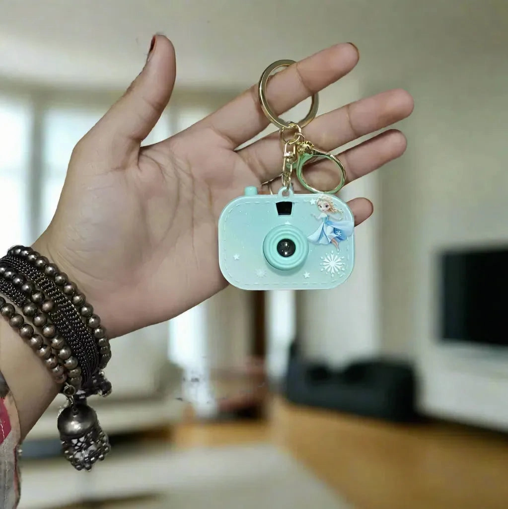 Pocket Pixie Click Character Camera Keychain
