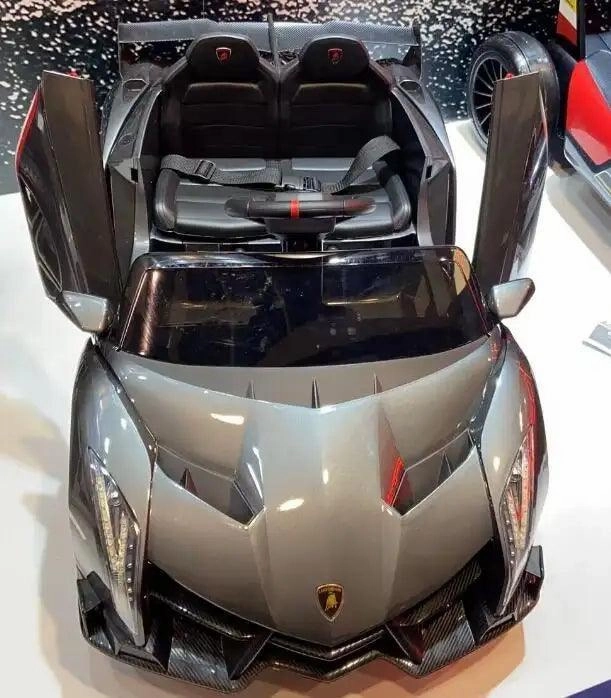 Premium Lamborghini Aventador Ride-On Toy Car for Kids 4x4 with  Remote Control  Storage