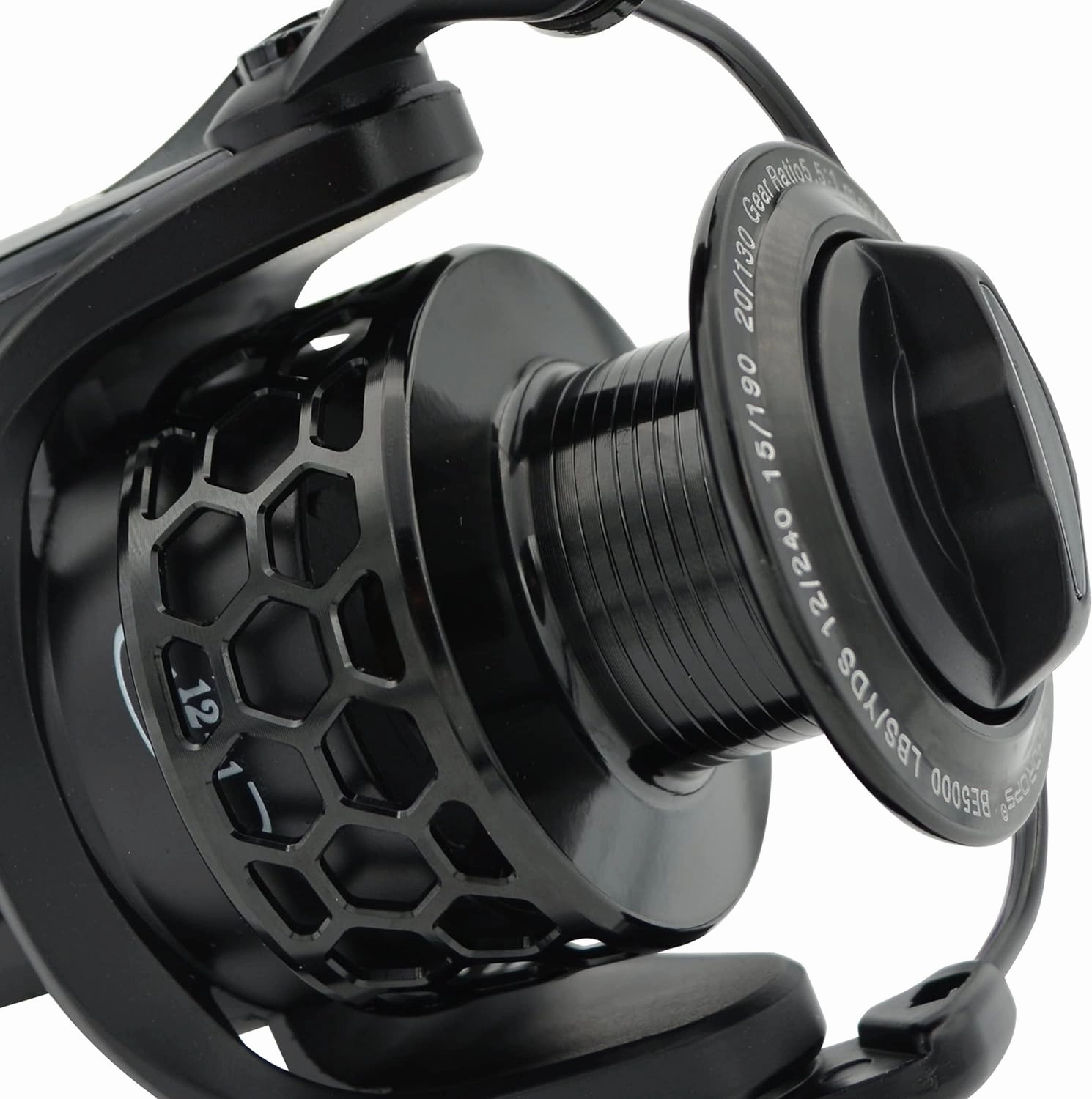Spinning Fishing Reels 12 1BB Ultra Lightweight Carved Aluminum Spool Reels Affordable Smooth Spinning Reels