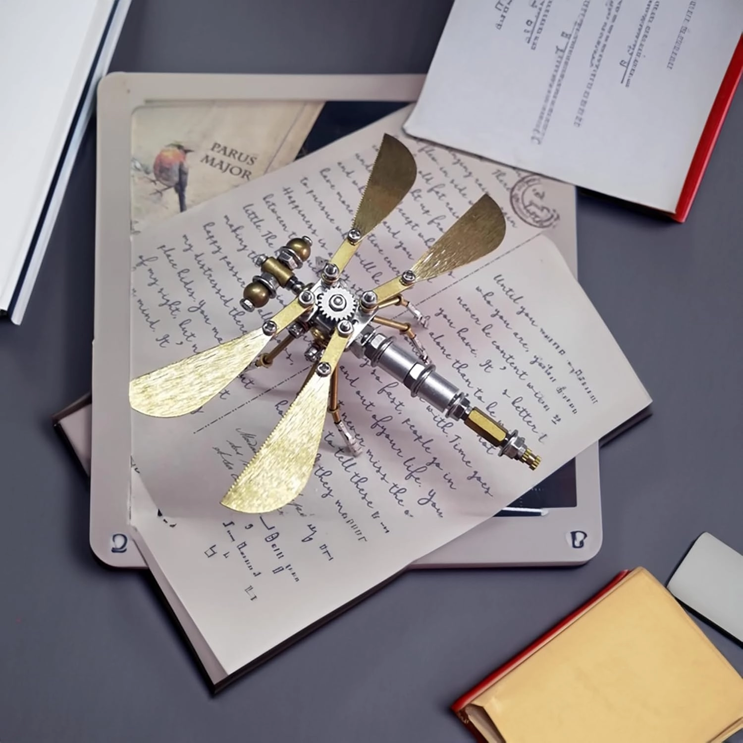 Steampunk Metal Insect Bug Sculpture Clockwork 3D Creative Mechanical Insect Kit Puzzle Mechanical Insects Dragonfly Model Engineering Puzzle for Christmas Ornaments(Ujinensis Dragonfly)