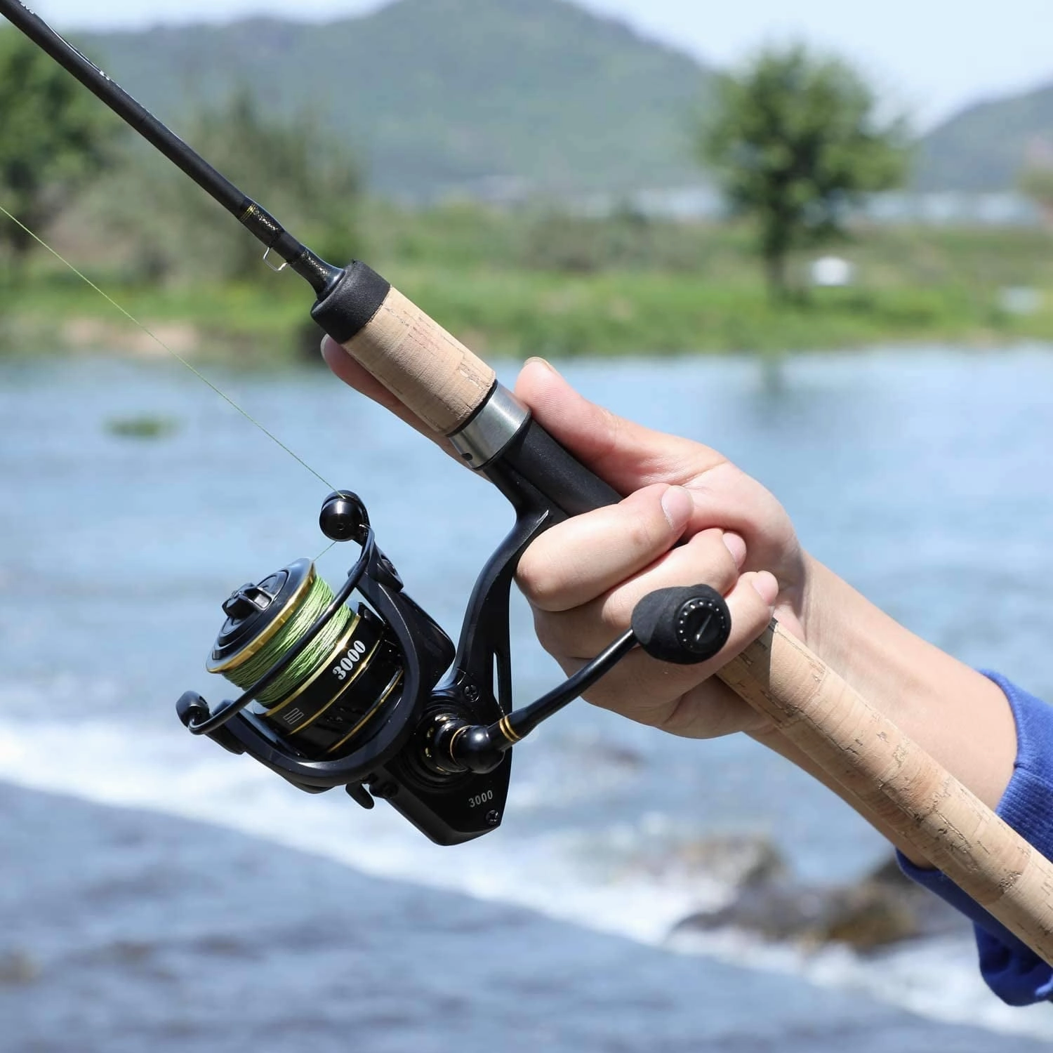 Ultra-Lightweight Two-Piece Graphite Trout Fishing Rod with Cork Handle for Crappie Spinning