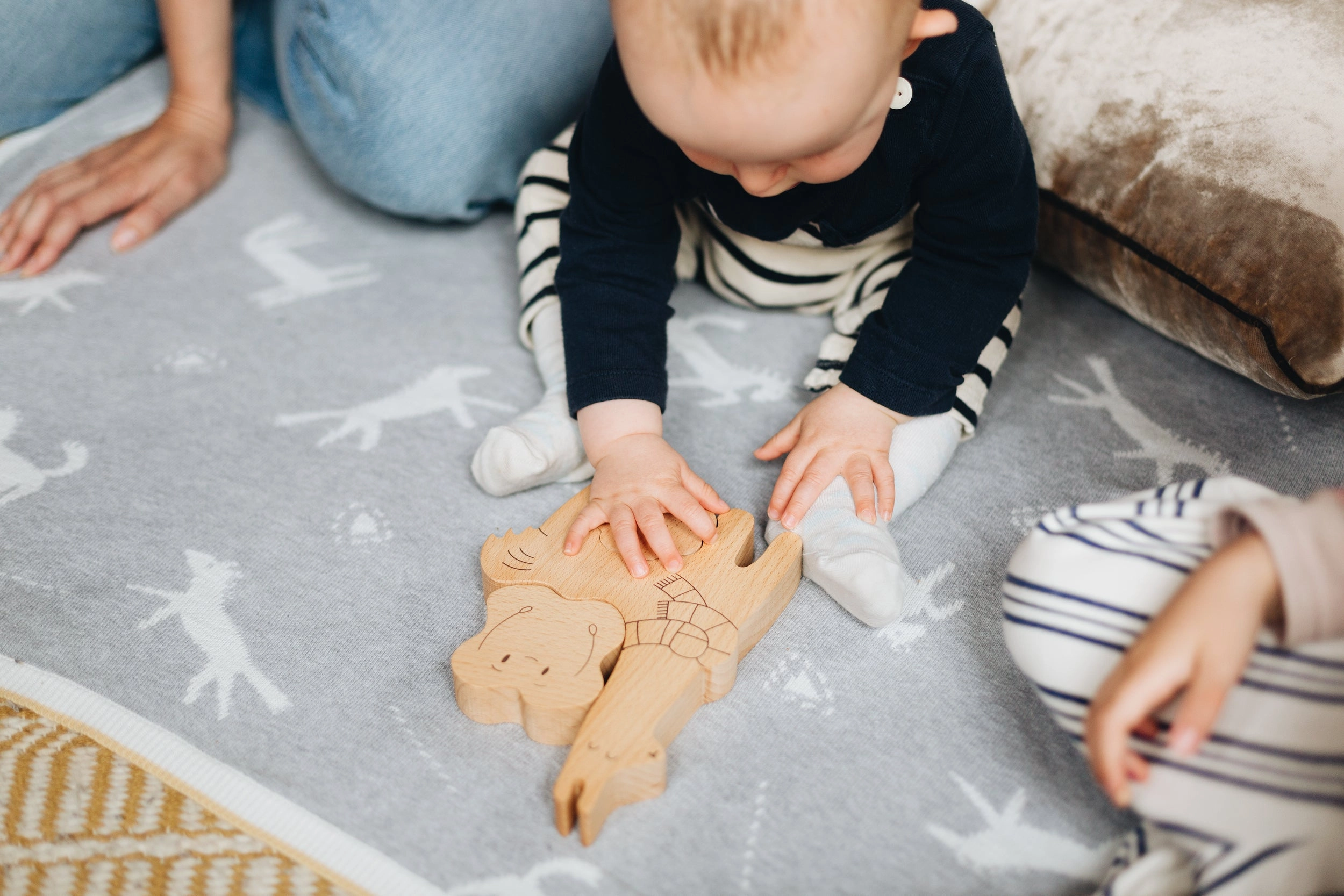 Āpiti - Natural Beechwood Puzzle